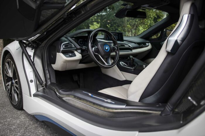 BMW i8 2015 completo