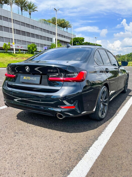 BMW 320i 2022 completo