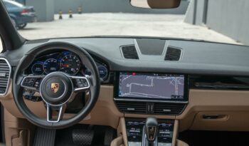 PORSCHE CAYENNE 2019 completo