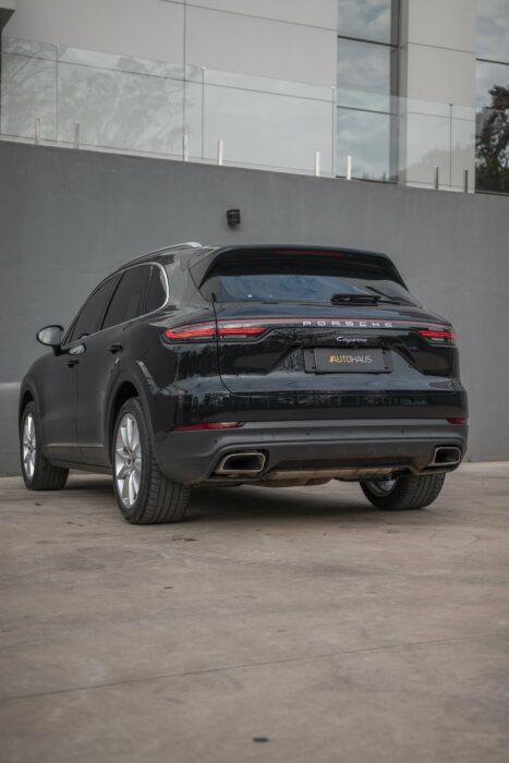 PORSCHE CAYENNE 2019 completo