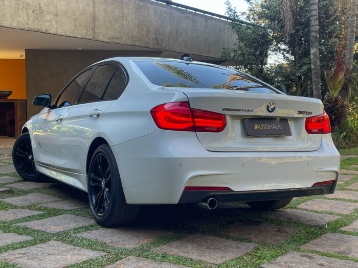 BMW 320i 2017 completo