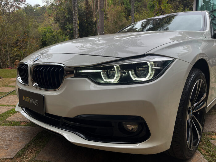 BMW 320i 2018 completo