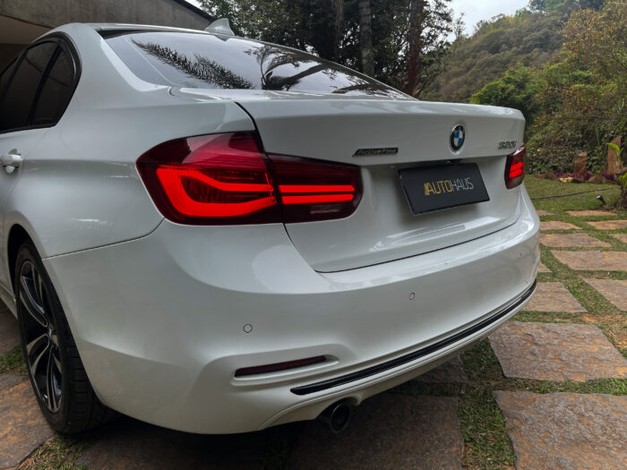 BMW 320i 2018 completo