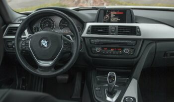 BMW 320i 2015 completo