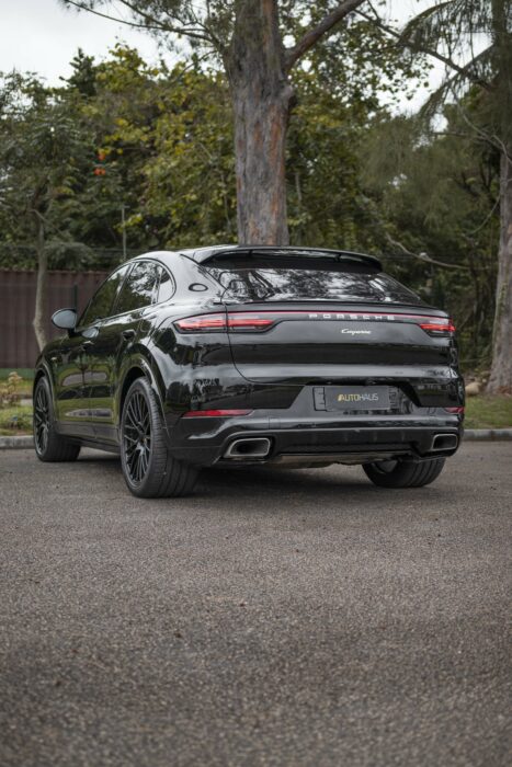 PORSCHE CAYENNE 2021 completo