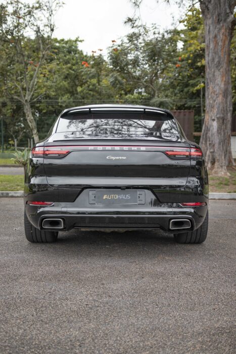 PORSCHE CAYENNE 2021 completo