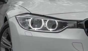 BMW 320i 2015 completo