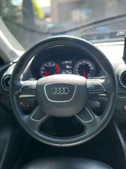 AUDI A3 2016 completo