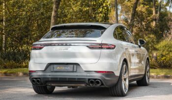 PORSCHE CAYENNE 2023 completo