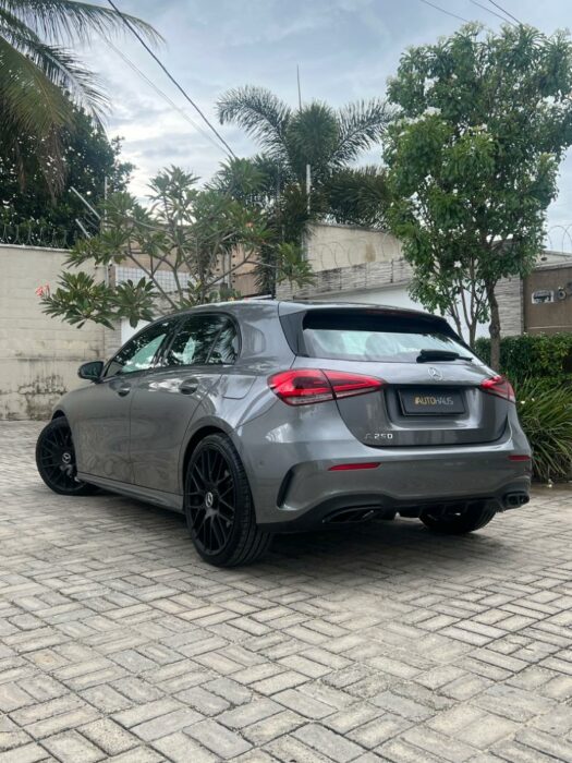 MERCEDES-BENZ A250 2019 completo