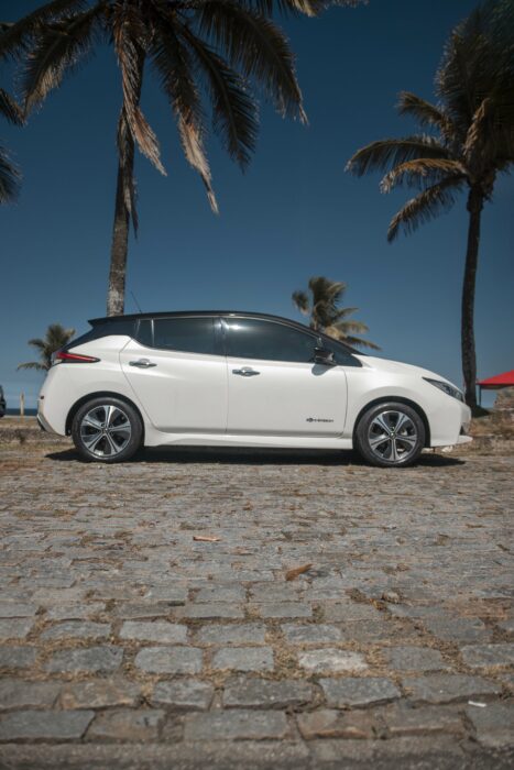 NISSAN LEAF 2020 completo