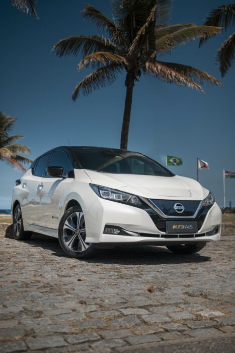 NISSAN LEAF 2020 completo