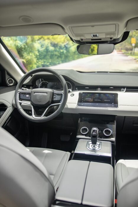 LAND ROVER RANGE ROVER EVOQUE 2023 completo