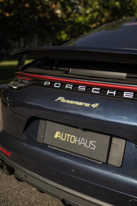 PORSCHE PANAMERA 2021 completo