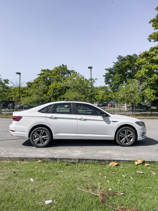 VOLKSWAGEN JETTA 2018 completo