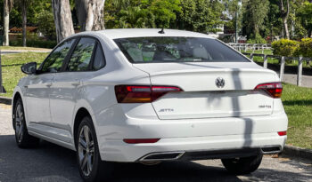 VOLKSWAGEN JETTA 2018 completo