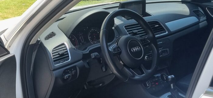 AUDI Q3 2018 completo