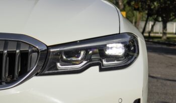 BMW 320i 2022 completo