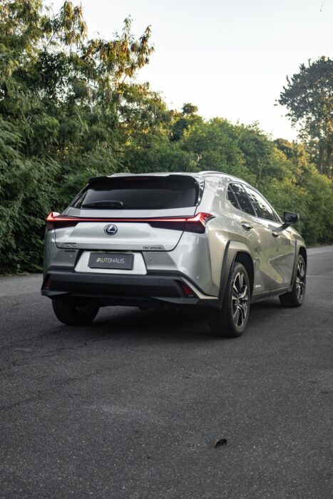 LEXUS UX 250H 2022 completo