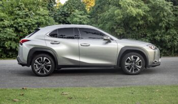 LEXUS UX 250H 2022 completo