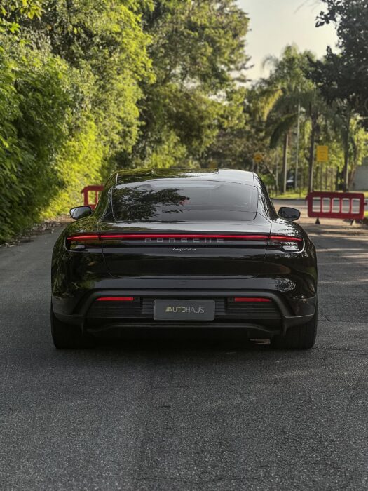 PORSCHE TAYCAN 2022 completo