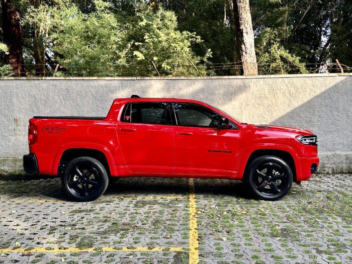 RAM R/T 2024 completo