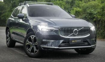 VOLVO XC60 2022 completo