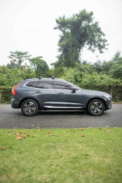 VOLVO XC60 2022 completo