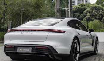 PORSCHE TAYCAN TURBO S 2021 completo