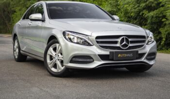 MERCEDES-BENZ C180 2015 completo