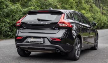 VOLVO V40 2019 completo