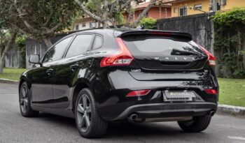 VOLVO V40 2019 completo