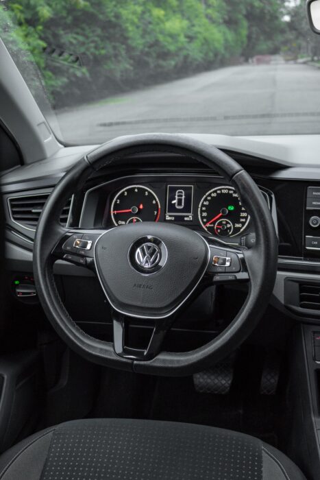 VOLKSWAGEN POLO 2018 completo