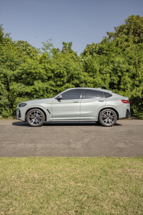 BMW X4 XDRIVE 30I 2022 completo