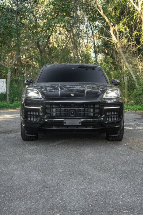 PORSCHE CAYENNE 2024 completo