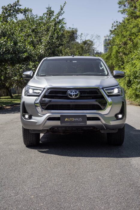 TOYOTA HILUX 2021 completo