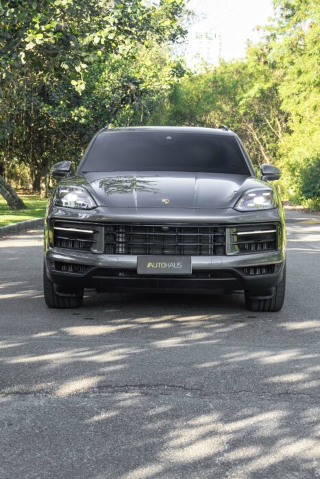 PORSCHE CAYENNE 2024 completo