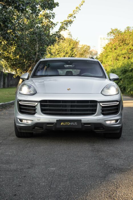 PORSCHE CAYENNE 2016 completo