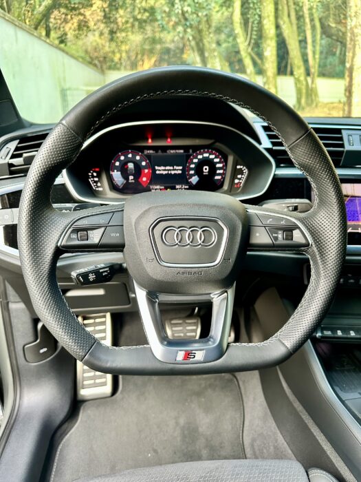 AUDI Q3 2023 completo