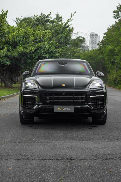 PORSCHE CAYENNE 2024 completo