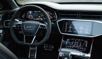 AUDI RS6 2021 completo