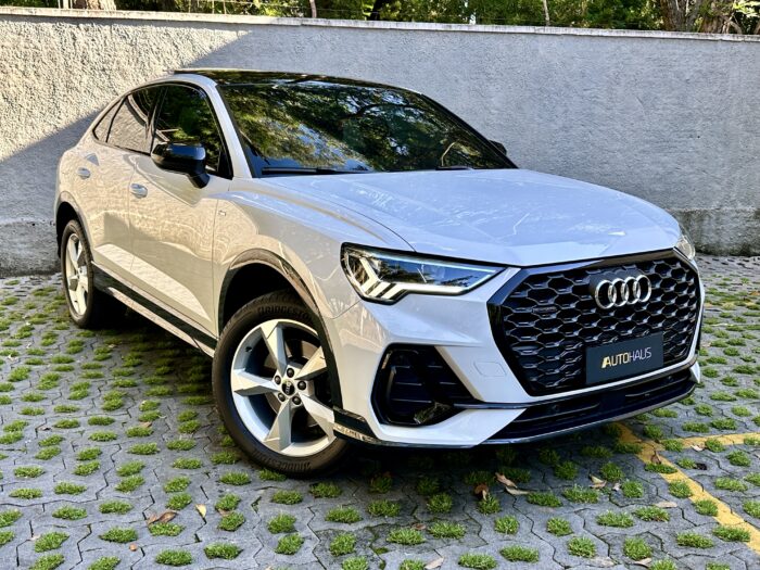 AUDI Q3 2022 completo