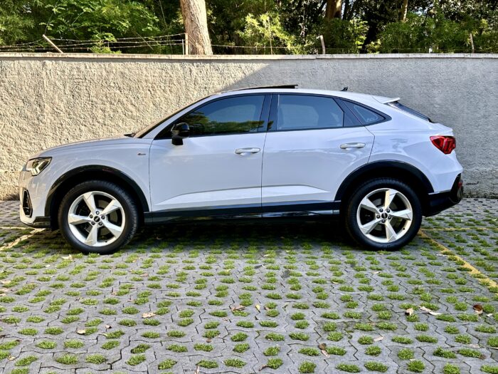 AUDI Q3 2022 completo