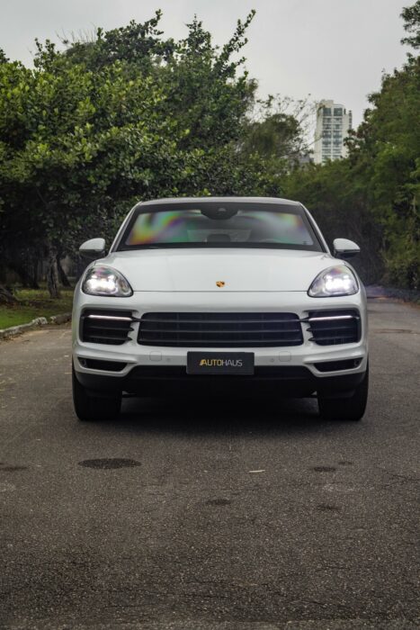 PORSCHE CAYENNE 2020 completo