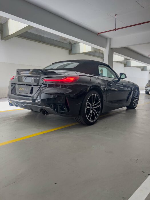 BMW Z4 2021 completo