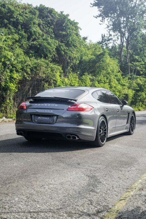 PORSCHE PANAMERA 2012 completo