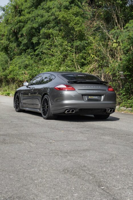 PORSCHE PANAMERA 2012 completo