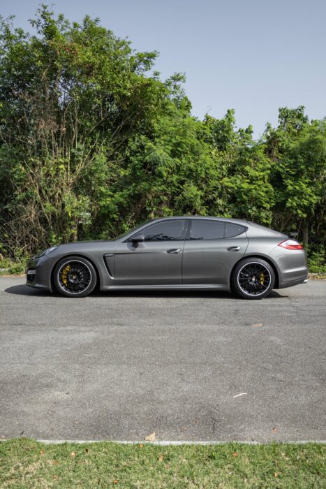 PORSCHE PANAMERA 2012 completo