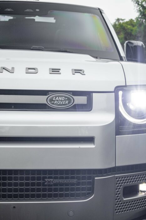 LAND ROVER DEFENDER 2023 completo