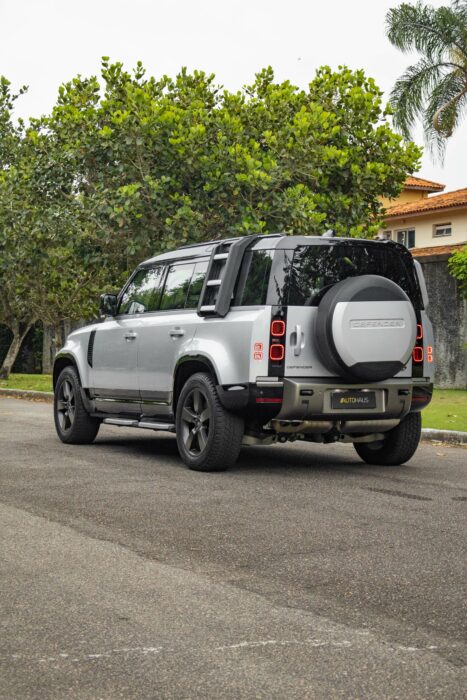 LAND ROVER DEFENDER 2023 completo